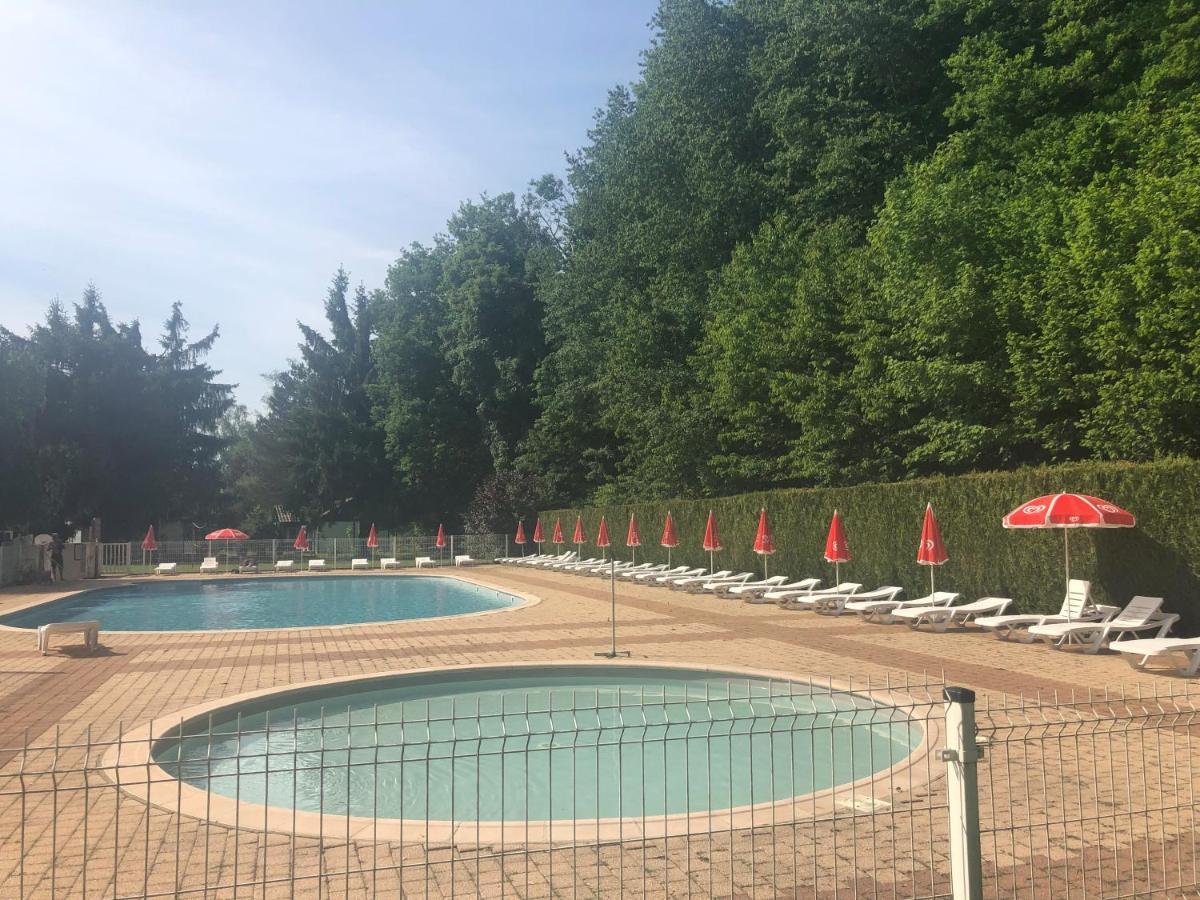 Hotel Camping Les Lupins Seppois-le-Bas Exterior foto