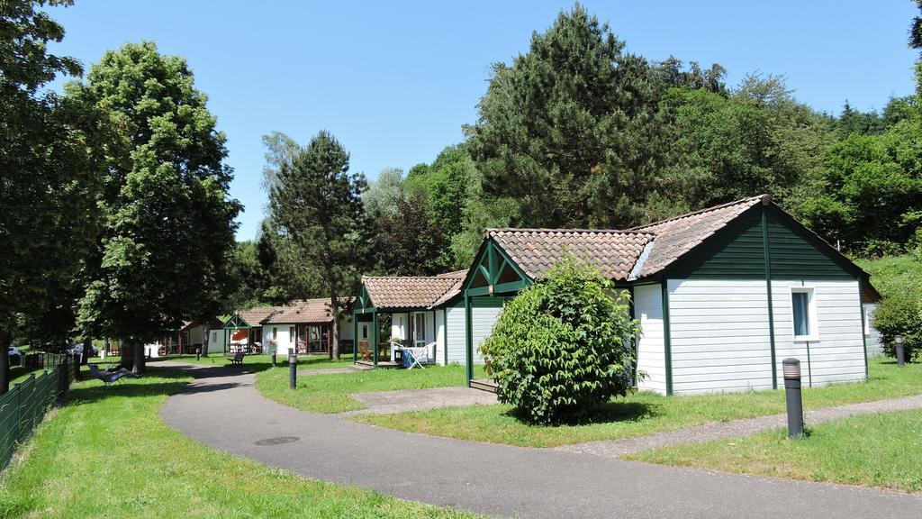 Hotel Camping Les Lupins Seppois-le-Bas Exterior foto